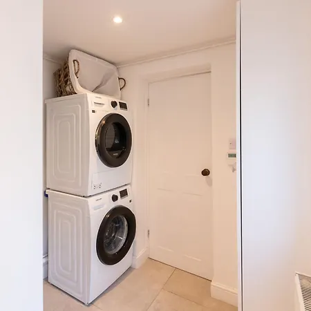 Beautiful Victorian Terrace & Free Parking * Harrogate