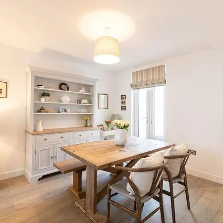 Beautiful Victorian Terrace & Free Parking * Harrogate