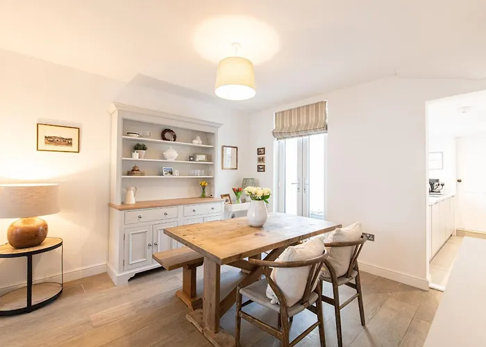 Holiday home Beautiful Victorian Terrace & Free Parking